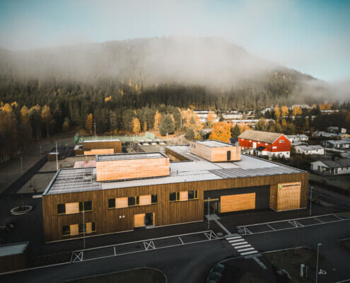 Drone overblikk av Stavanger skole i massivtre, foto.